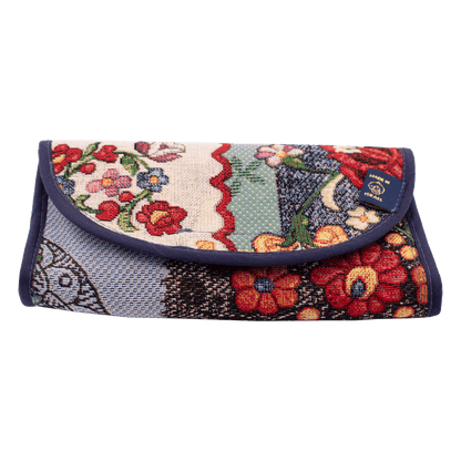 Clutch/crossbody purse with a traditional Beduin floral patchwork pattern