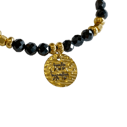 Onyx stone bracelet interspersed with gold-plated beads with a gold-plated Shema charm 