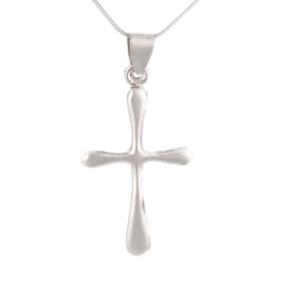 silver cross pendant with rounded edges